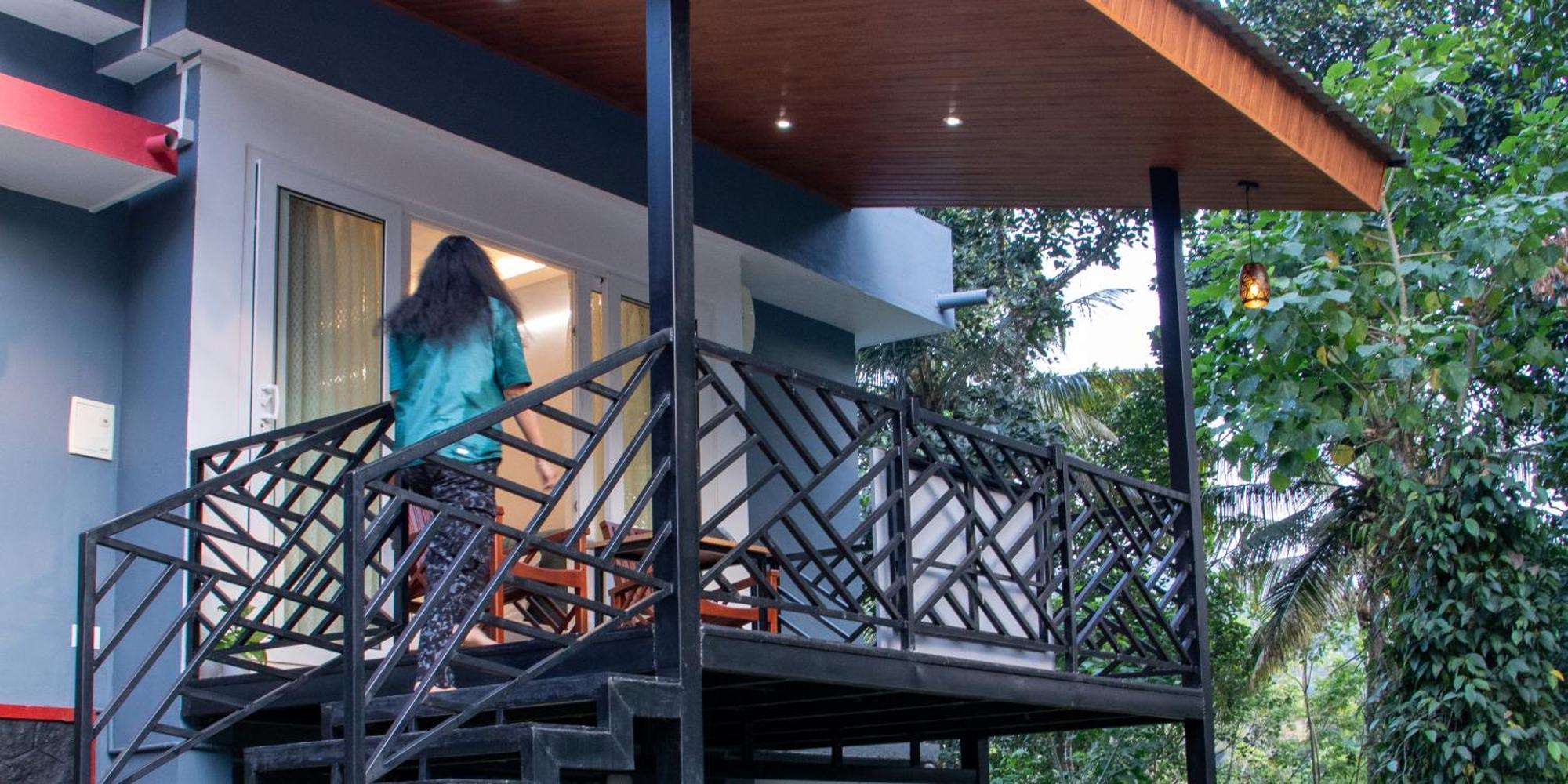 Homestay The Grove Devikolam